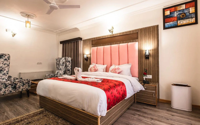 Sangaylay Palace Hotel