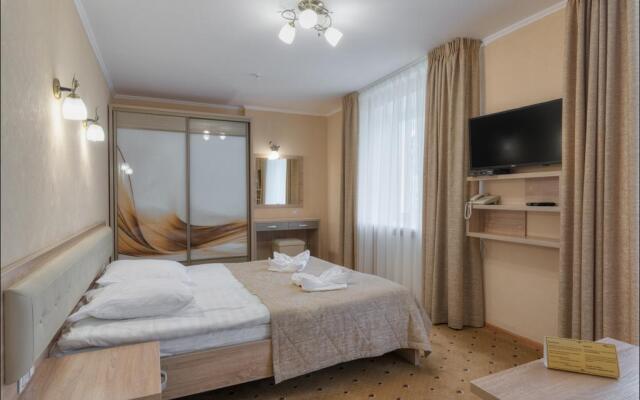 Yunost  Health Resort TGB