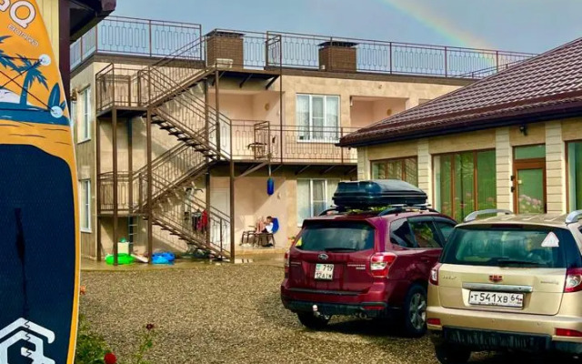 Yakor Guest House
