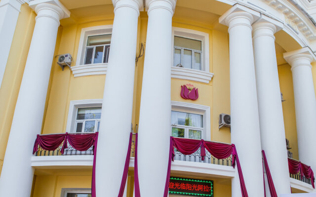 Отель Soluxe Almaty