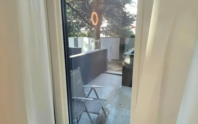 Uyutnaya 5 Minut do Morya Flat