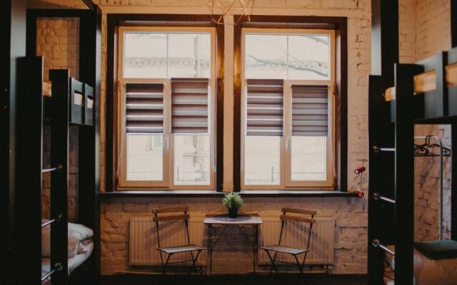 Tolstoy Art Hostel