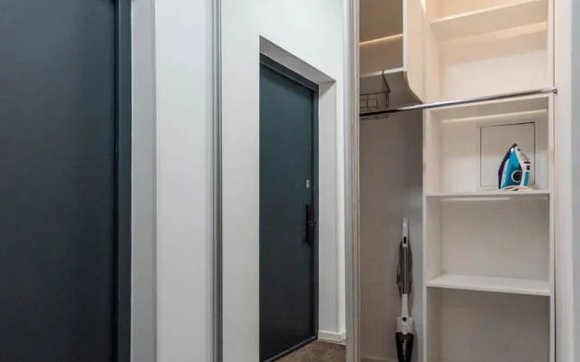 Апартаменты LikeHome Life - Калужская Букинист 5