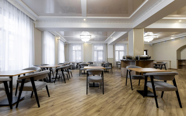 Отель Озёрный