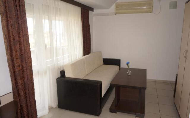 Lilia 2 Hotel