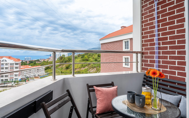 Апартаменты с дизайнерским ремонтом и продуманной эргономикой пространства от LetoApart