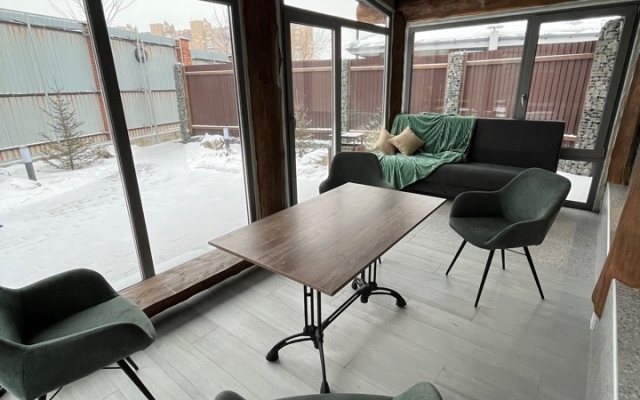 Svetly Apartment
