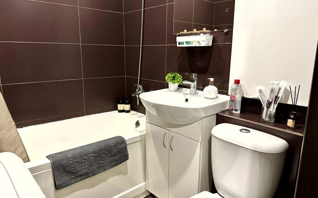 Квартира трехкомнатная рядом с ТЦ Тополь Cети апартаментов На время