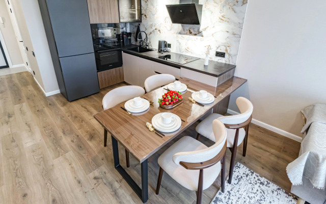 Na Ulitse Tole Bi, 28/1 Flat
