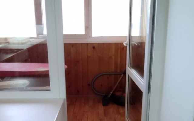 Kvartira Na Oktyabryskoy 215/1 Apartments