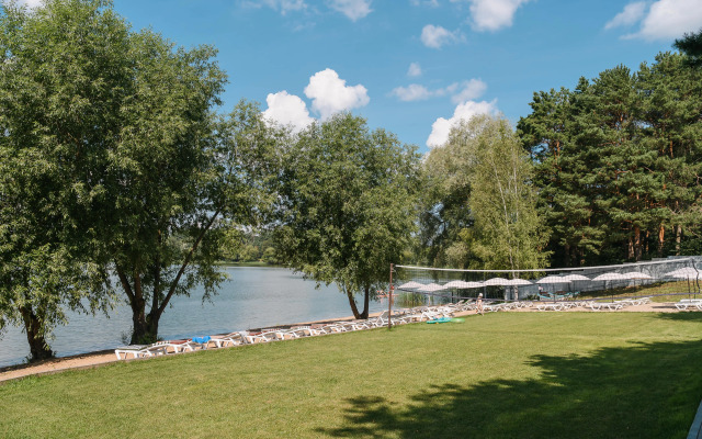 Pyatnitskiy Plyos Hotel