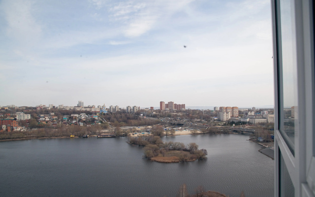 Apartamenty Birds na 23 etaze s panoramnym vidom na reku