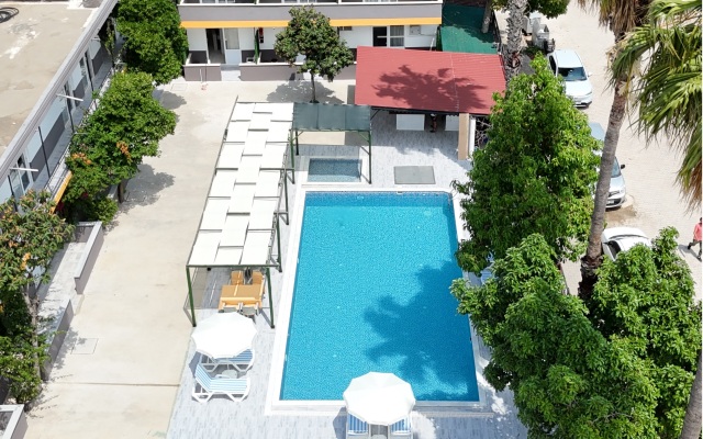 Hillside Apart House Apartment Hotel