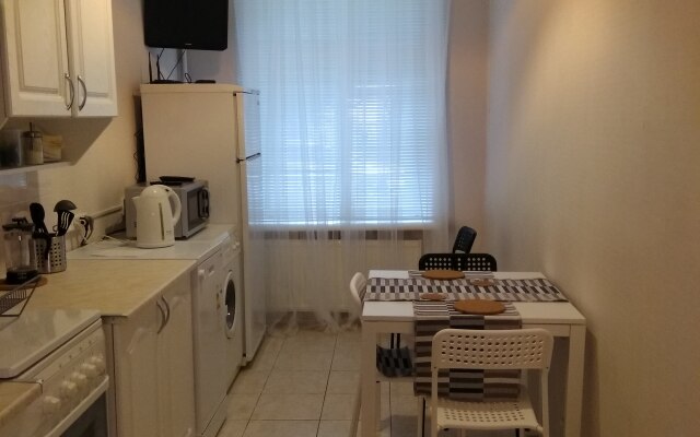 Apartamentyi Krasnoselskaya 12