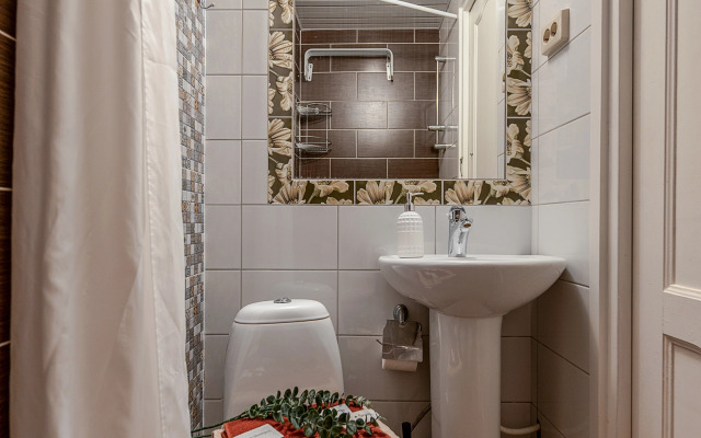 Апартаменты FlOWERS 6