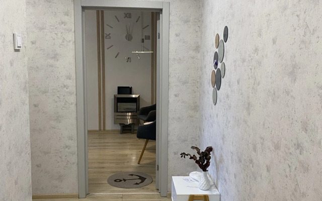 V Samom Tsentre Flat