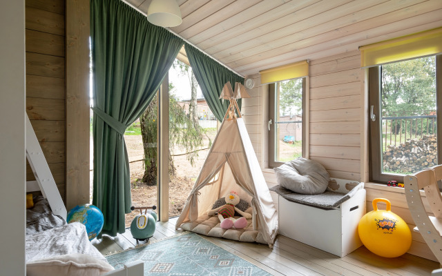 Dom Avrora Guest House