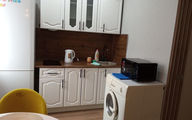 Uyutnaya  Kvartira - Yevrodvushka Flat