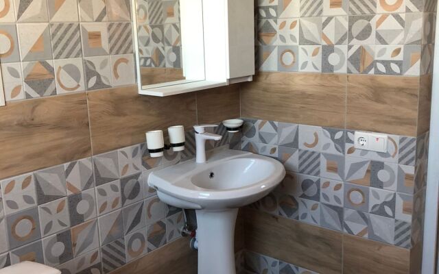 Mirabel Guest House