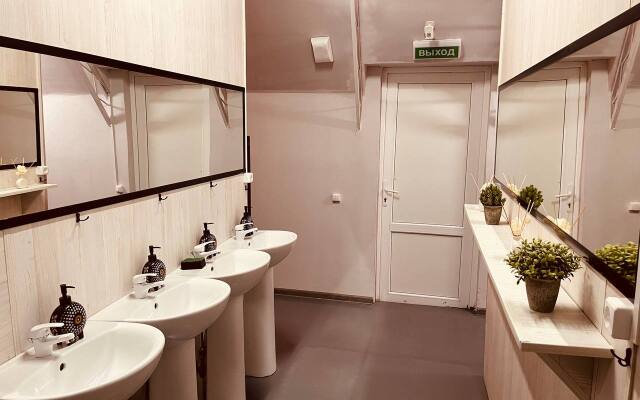 ZyobraHouse Hostel