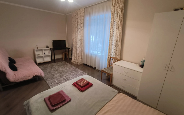 Na Leninskom Prospekte Flat