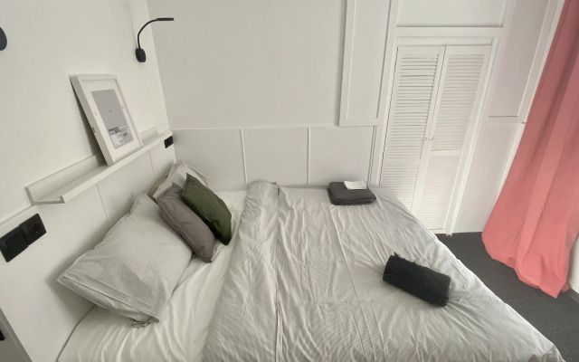 Апартаменты Серебрянический 14