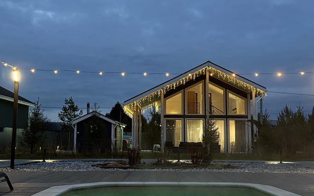 S Basseynom I Baney Private House