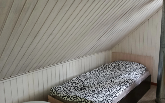 Domik S Baney V Sadu Private House