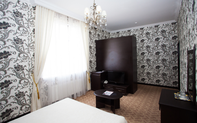 Отель Свит Холл