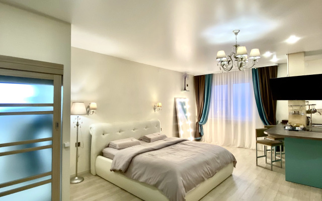 Studiya Tiffani Flat