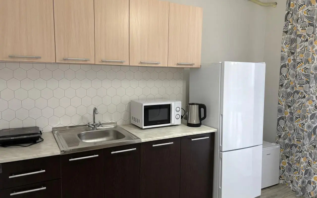 Квартира с Бacсeйном во Дворе в ЖК Кипарис 275