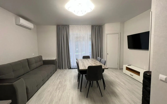 Частный Дом 07 Серебрити