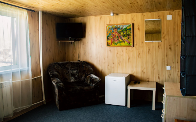 Manzherok Guest House