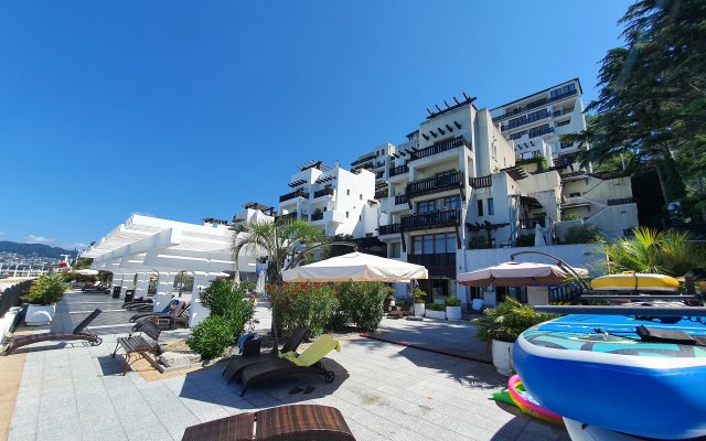 V Rezidentsii Santorini Apartments