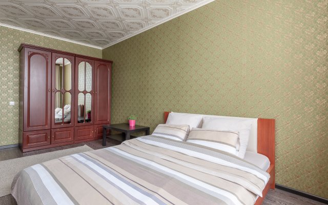 Квартира ApartHause у ЖД-вокзала и Северного автовокзала