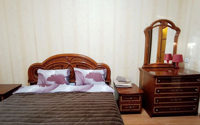 2 Komnatnaya V Tsentre Goroda Flat