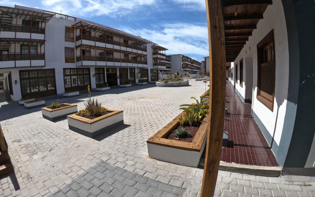 Los Gigantes Apartments