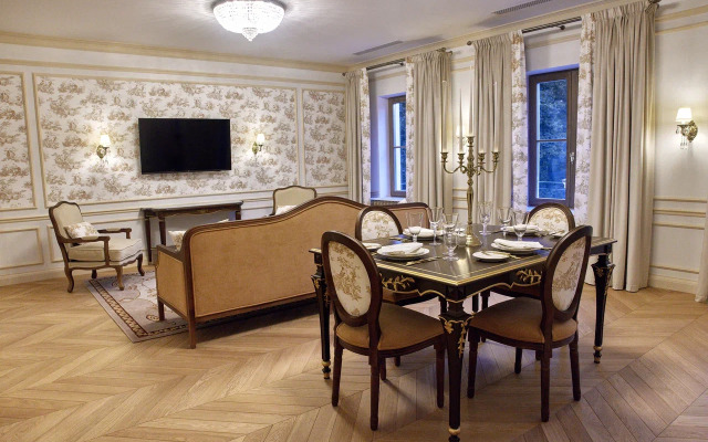 Villa Printsa Oldenburgskogo Hotel