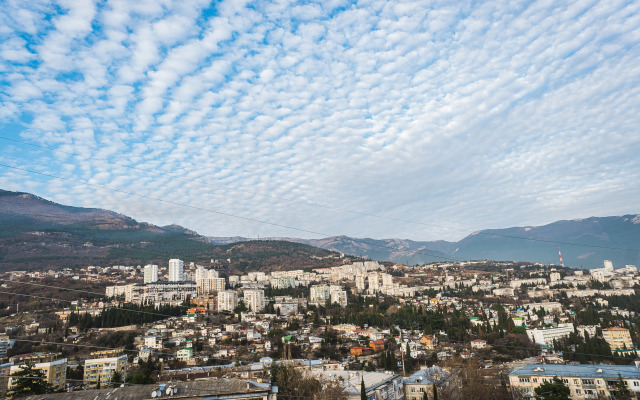 Yalta Almaz Apartments 3