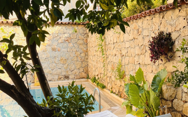 Kaleici Hotel