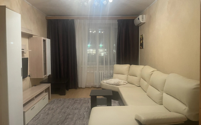 Na Bolshoy Moskovskoy Flat