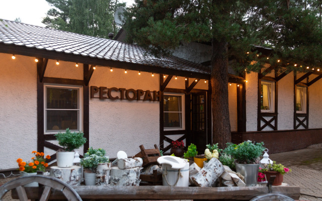Dobryj Los Recreation camp
