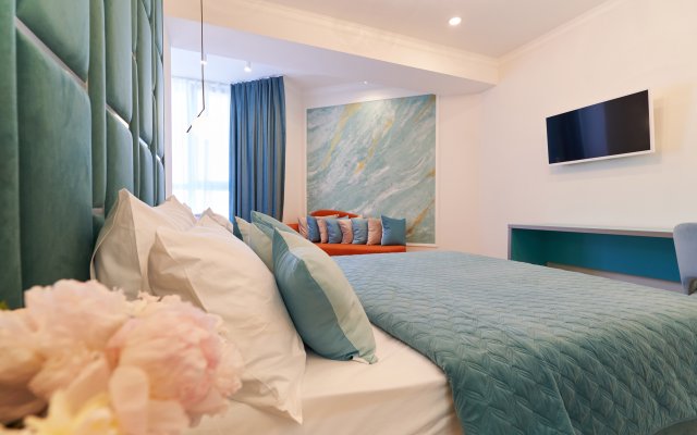 Admiral's Lagoon Apartment Hotel