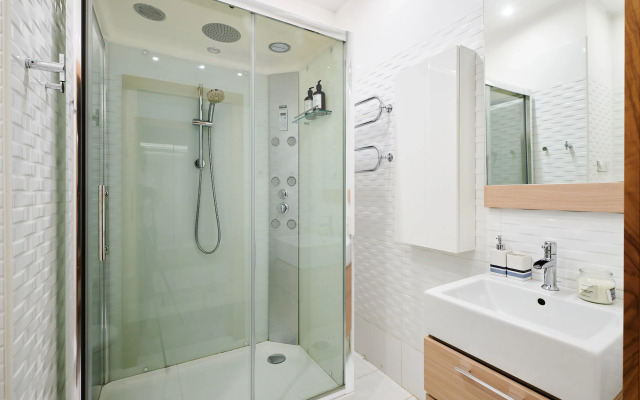 Квартира GM Apartments LUX Пятикомнатная на Арбате