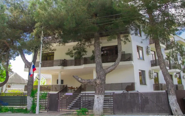 Santorini Guest House