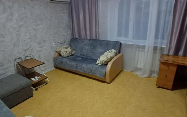 Na Ulitse Chebrikova 50 Flat