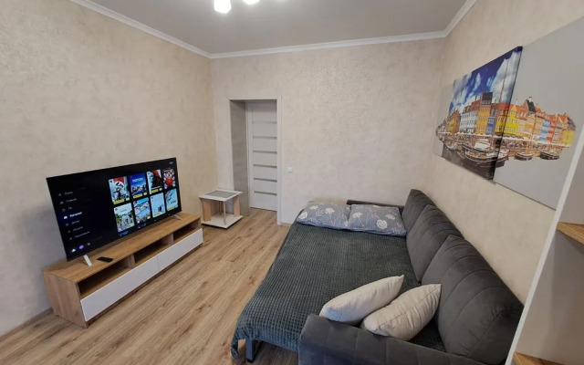 V Novom Dome U Verkhnego Ozera I Muzeya Yantarya Flat