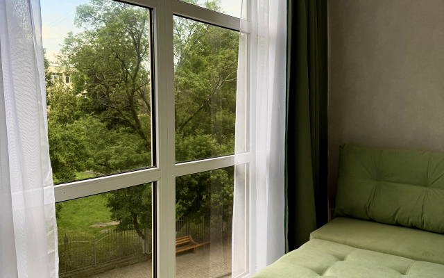 Dvukhmestnye S Kukhney Apartments