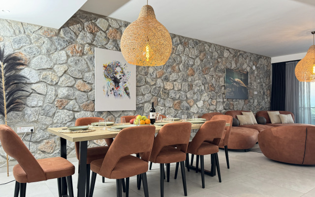 Вилла Роскошная вилла на берегу Средиземного моря