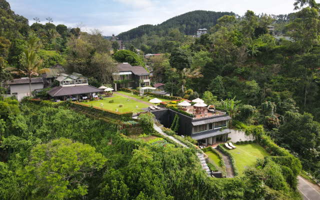 EKHO Ella - A Divine View of Ella Gap